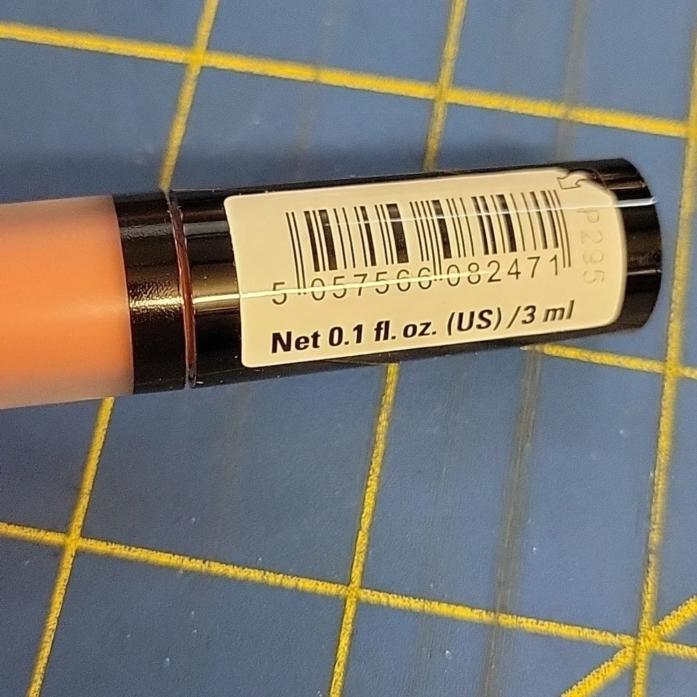Revolution Matte Lipstick - Matte Featured 109 3ml New